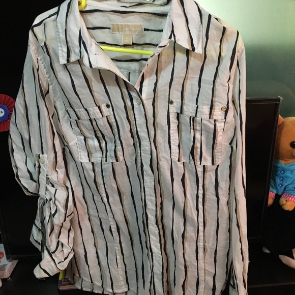 Beautiful Michael Kors top. Stripped. - Picture 5 of 6
